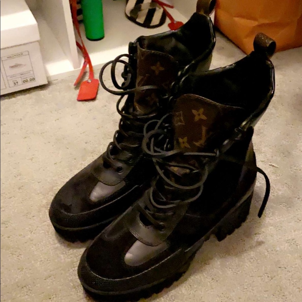 Lv combat boots